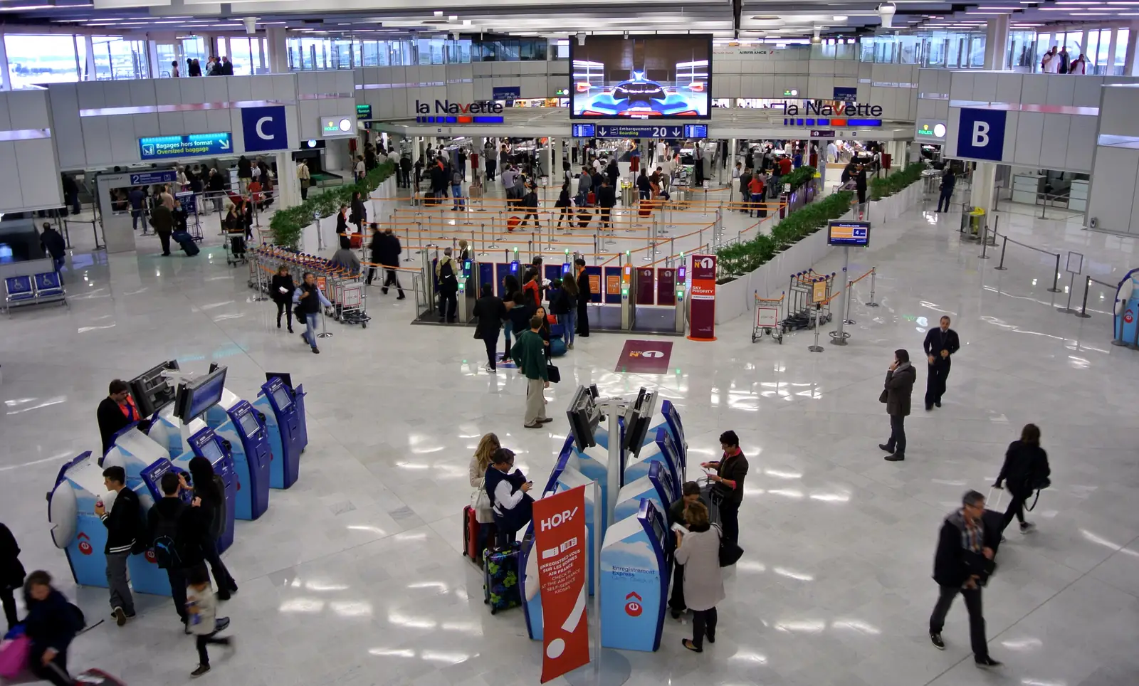 Navette au départ d'Orly Ouest, alternative lente au transfert direct en taxi